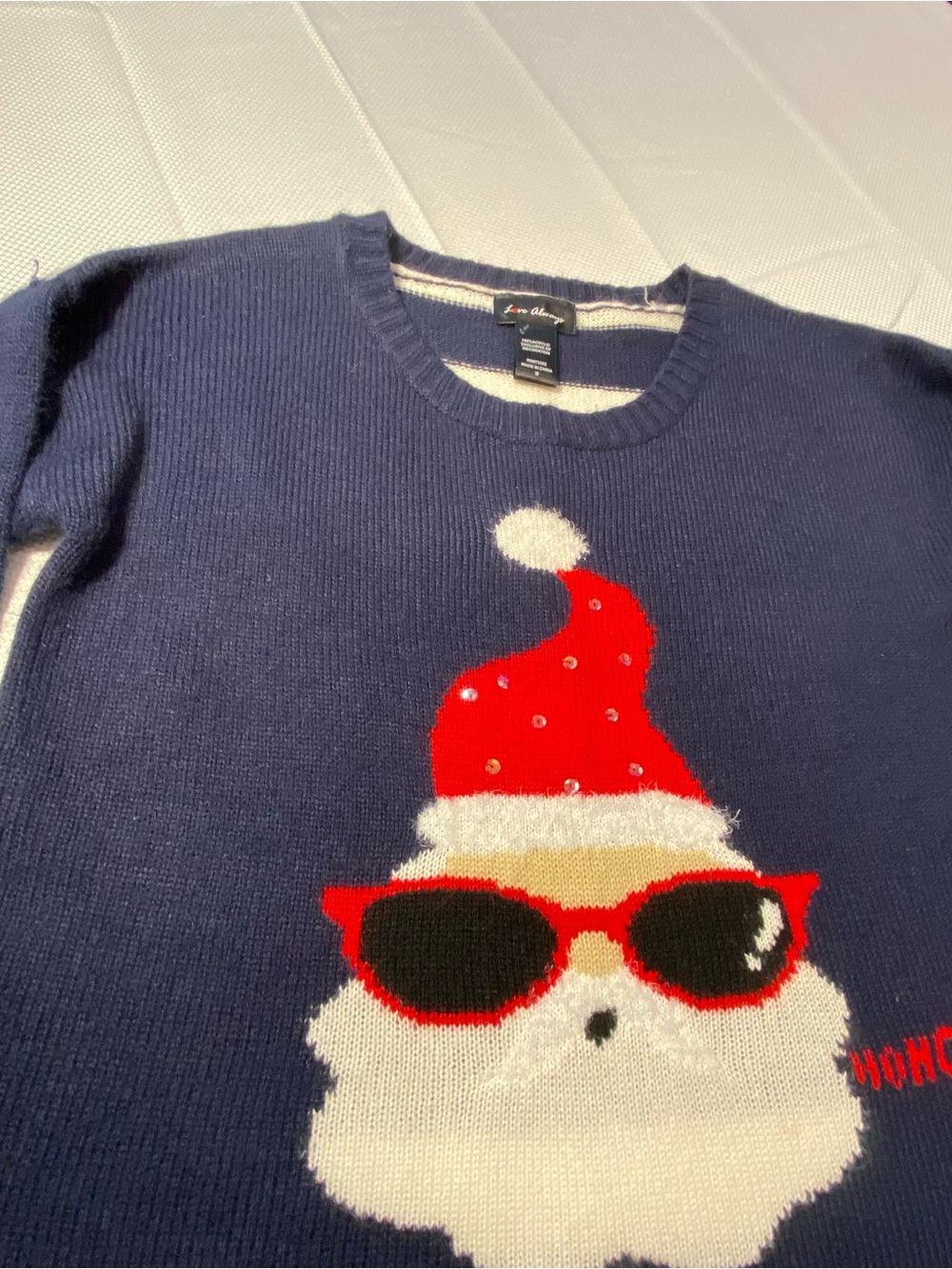 Christmas Santa Graphic Sweater with Red Accents size medium - Picture 8 of 12